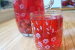 Компот из клубники на зиму