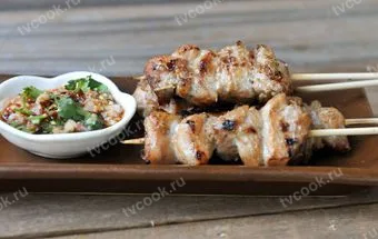 Шашлык из свинины в духовке – сочный, на противне