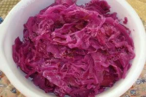 Капуста краснокочанная квашеная