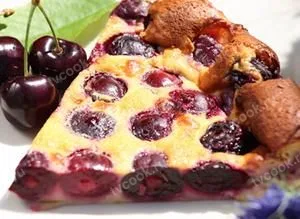 Клафути с замороженной вишней
