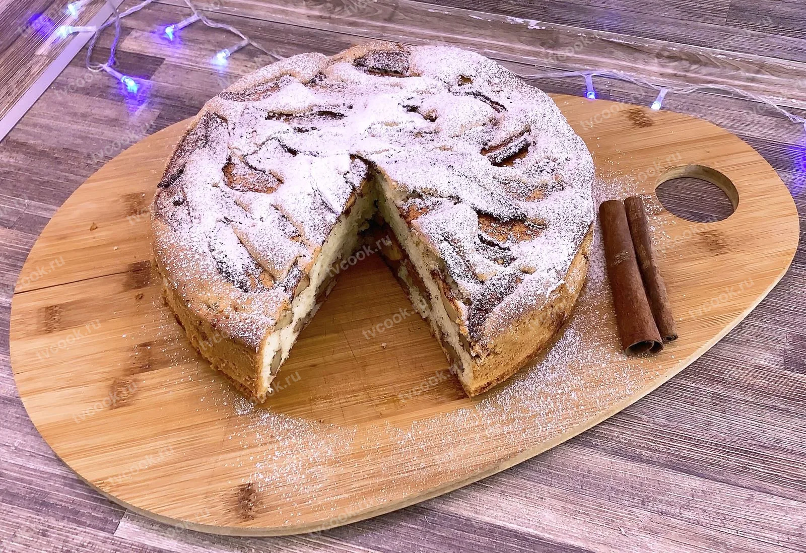 Пышная шарлотка с яблоками в духовке – бабушкин рецепт