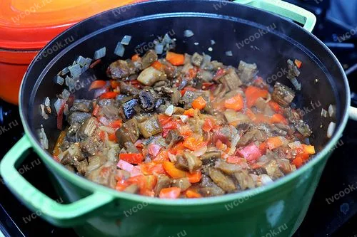 Икра баклажанная тушёная