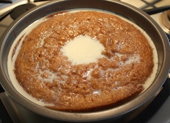 Песочный пирог с орехами и сгущенкой рецепт с фото пошагово