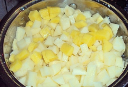 Как приготовить Картофель в горшочке в духовке с грибами и сыром в сметане просто рецепт пошаговый