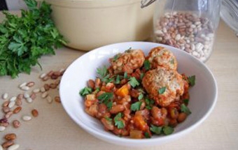 Рецепт: Фасоль с овощами в томатном соусе - белая фасоль в мультиварке