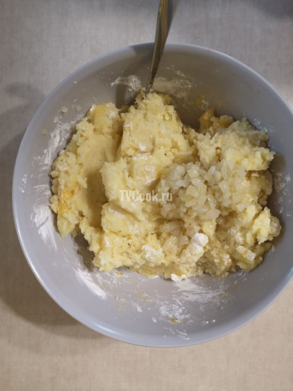 Недорого и вкусно: картофельные зразы с начинкой из капусты