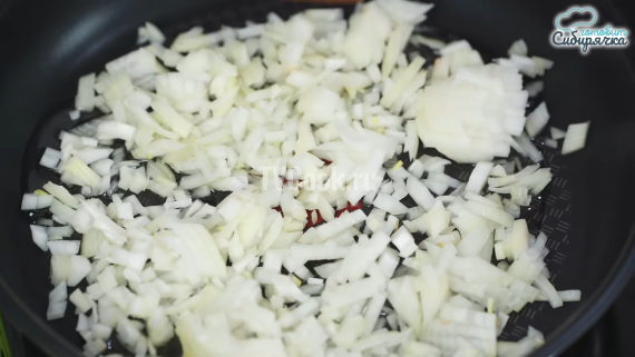 Что приготовить из гречки: рецепт, в котором удачно сочетаются крупа, грибы и специи
