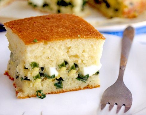 Как приготовить Дрожжевой пирог с яйцом, сыром и луком зеленым рецепт пошагово