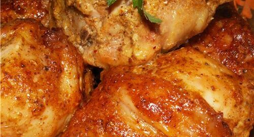 Курица в пряном маринаде, запеченная на сковороде