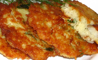 Рецепт приготовления: Картофельные драники с консервированной рыбой
