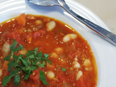 Как приготовить Томатный суп с консервированной фасолью в соусе