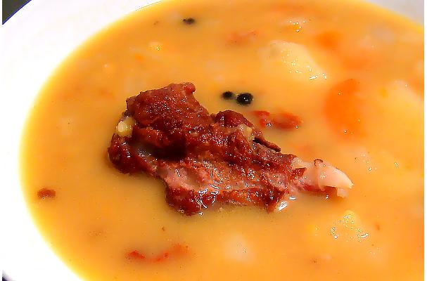 Рецепт горохового супа с копчёными рёбрами
