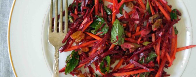 Салат из свеклы с корейской морковью