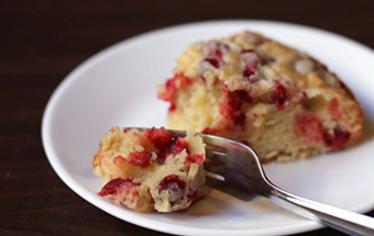 Вкуснейший пирог с брусникой: рецепт из «топленого» теста