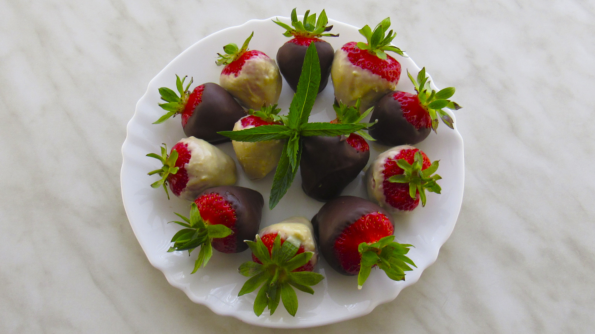 Как сделать клубнику в шоколаде в домашних условиях пошаговый рецепт с фото