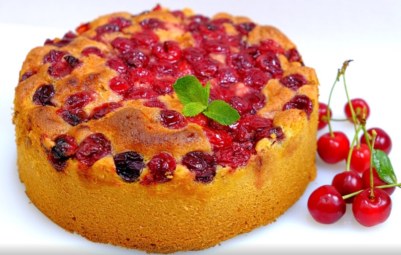Пирог с вишневым вареньем в духовке простой рецепт с фото пошагово