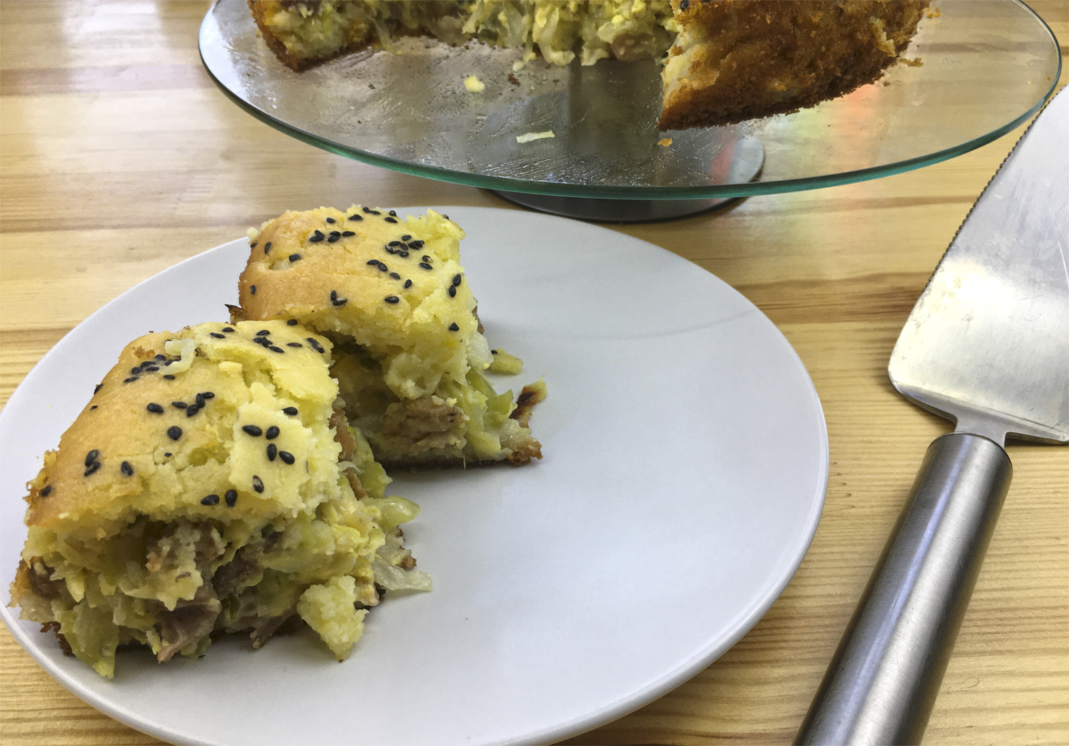 Пирог с капустой – классический рецепт в мультиварке