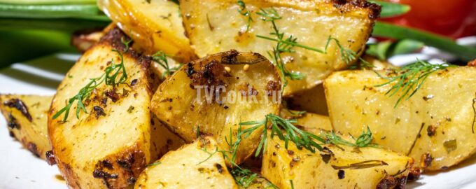 Как приготовить Запеченная картошка с хрустящей корочкой в духовке рецепт пошагово